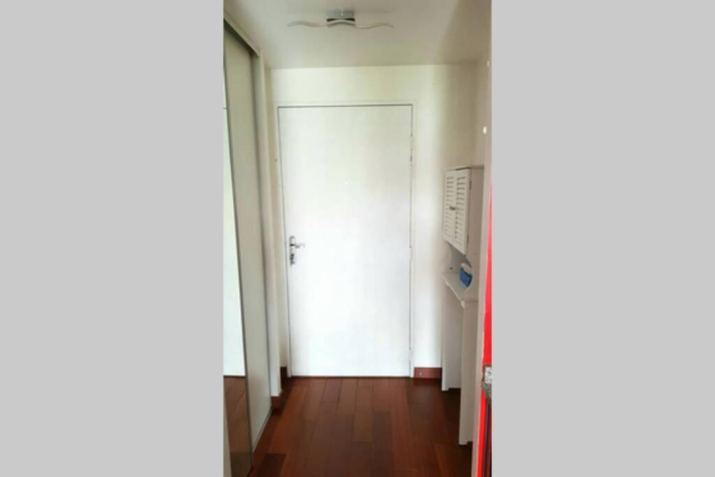 Superbe Studio De 30M2 Proche De Paris ポワシー エクステリア 写真